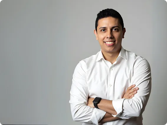 Andrés Salcedo, instructor fundador de Líderes Digitales